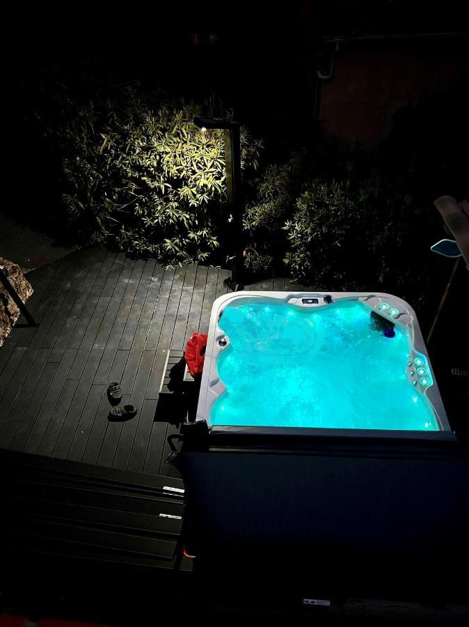 Villa Les Mimosas Spa-Jacuzzi Saint-Raphaël 外观 照片